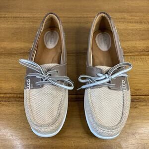 Clarks Perforated Suede Womens Boat Shoe Sneaker Size 9.5